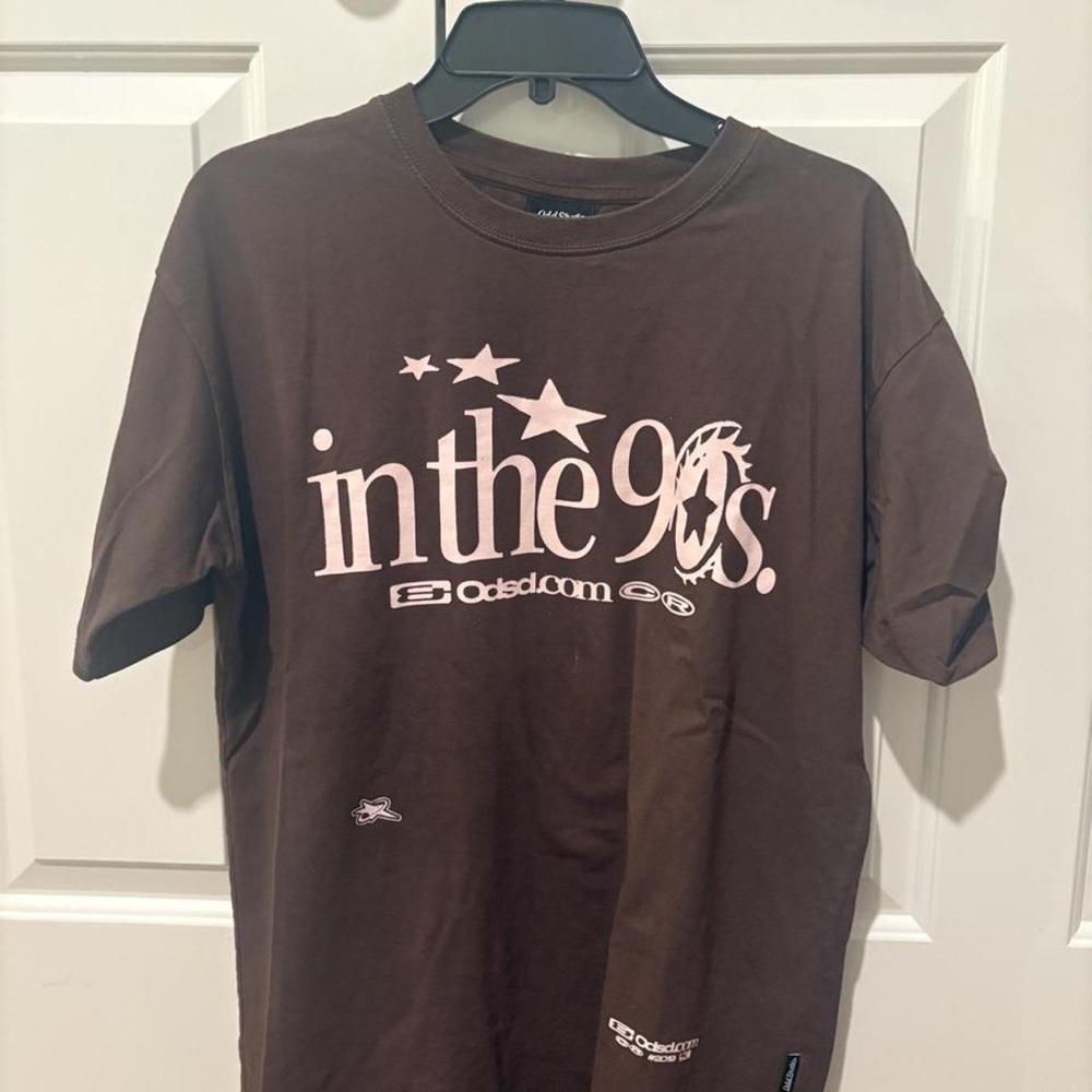 Ecko Unlimited Brown Tee with Light Pink 'In the 90s' Graphic